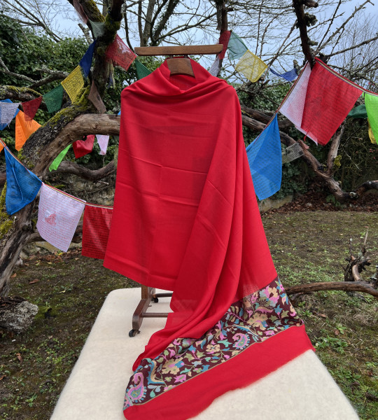 Pashmina Rouge